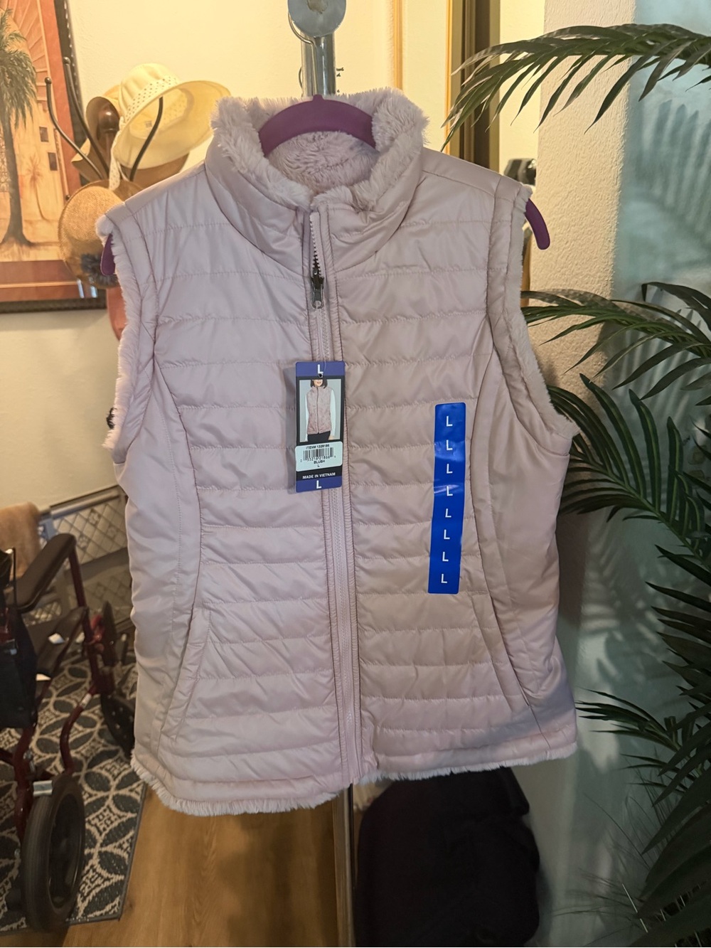 Women's Quilted Faux-Fur Trim Vest - Blush